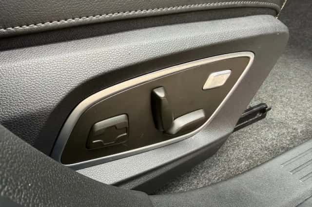 Renault Mégane E-Tech (2022) thumbnail 25