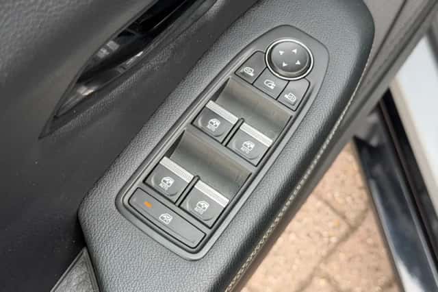 Renault Mégane E-Tech (2022) thumbnail 26