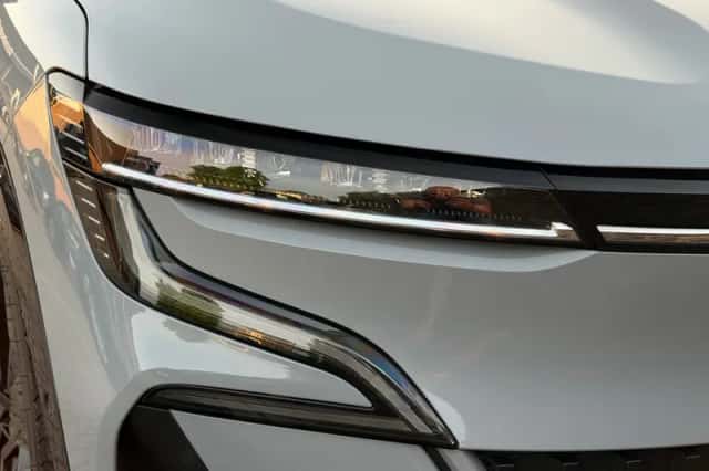 Renault Mégane E-Tech (2022) thumbnail 4