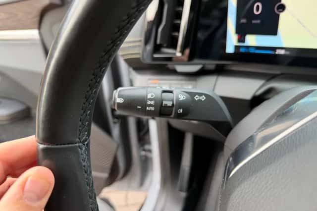 Renault Mégane E-Tech (2022) thumbnail 33