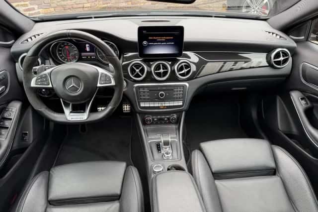 Mercedes-Benz GLA-Klasse (2018) thumbnail 2