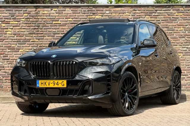 BMW X5 (2024) thumbnail 1