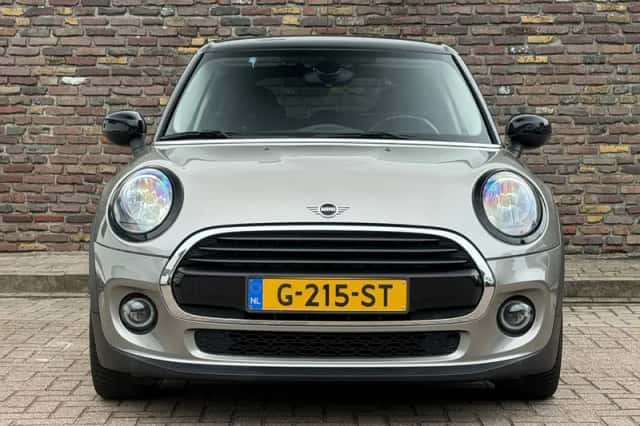 MINI Cooper (2019) thumbnail 5