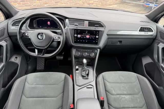 Volkswagen Tiguan (2019) thumbnail 2