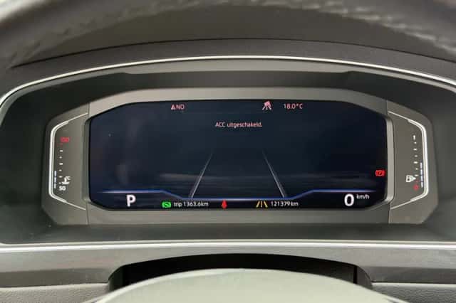 Volkswagen Tiguan (2019) thumbnail 3