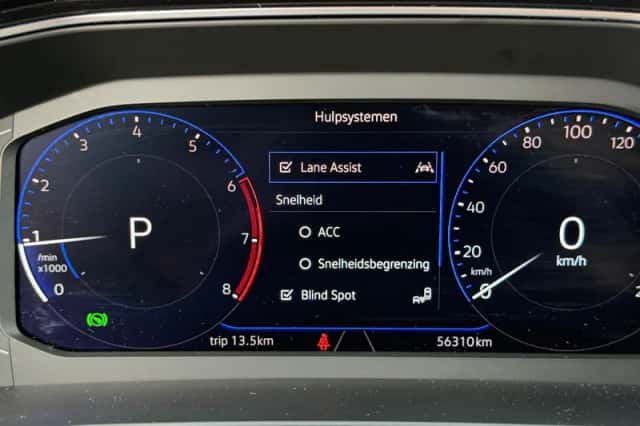 Volkswagen T-Cross (2021) thumbnail 3