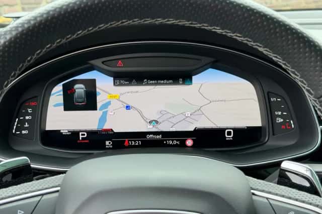 Audi RSQ8 (2021) thumbnail 3
