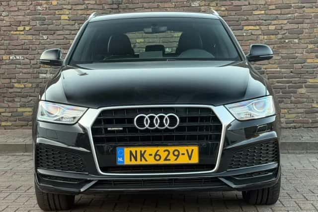 Audi Q3 (2017) thumbnail 6