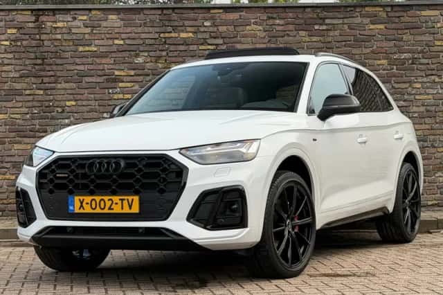 Audi Q5 (2022) thumbnail 1