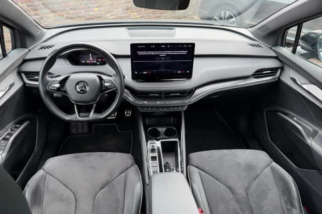 Škoda Enyaq (2022) thumbnail 2