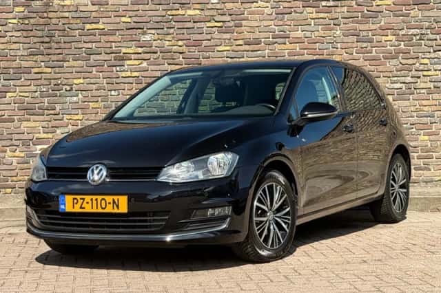 Volkswagen Golf (2017) thumbnail 1