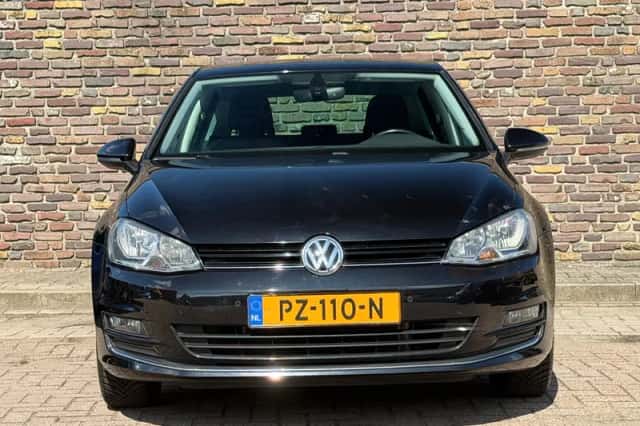 Volkswagen Golf (2017) thumbnail 6
