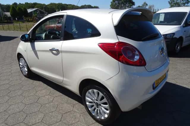 Ford Ka (2011) thumbnail 4