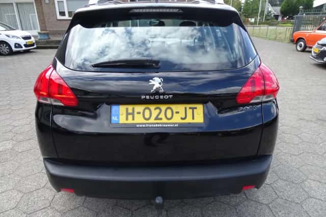 Peugeot 2008 (2015) thumbnail 6