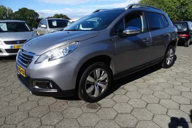 Peugeot 2008 (2016) thumbnail 1