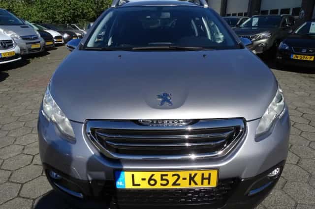 Peugeot 2008 (2016) thumbnail 5