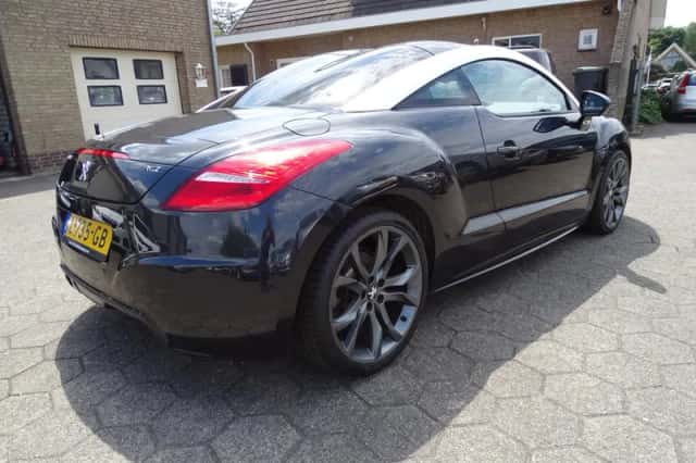 Peugeot RCZ (2011) thumbnail 3