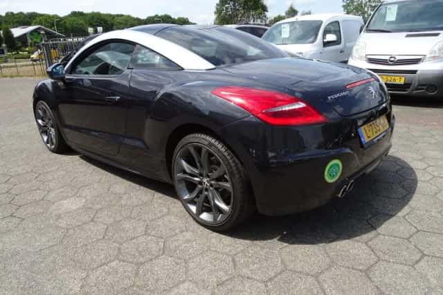 Peugeot RCZ (2011) thumbnail 4