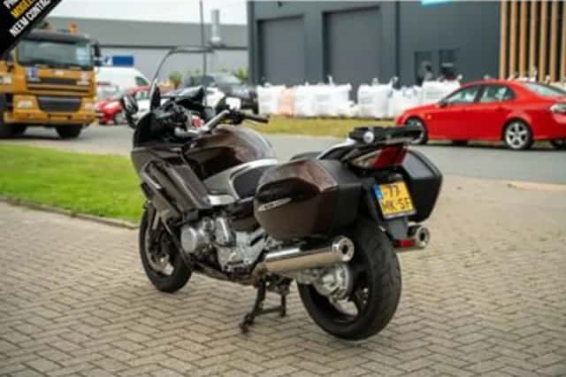Yamaha FJR1300 (2015) thumbnail 6