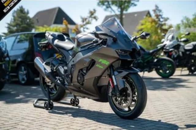 Kawasaki Ninja (2025) thumbnail 2
