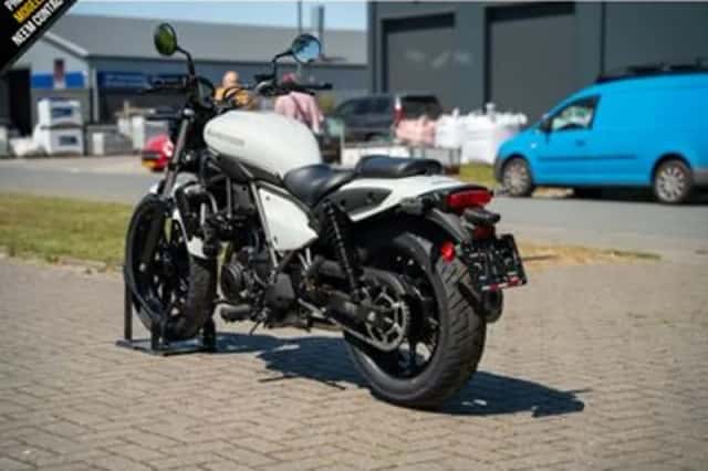 Kawasaki ELIMINATOR (2025) thumbnail 3