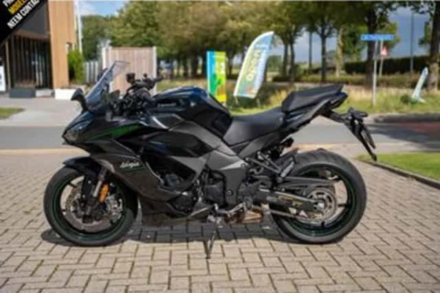 Kawasaki Ninja (2025) thumbnail 4