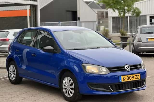 Volkswagen Polo (2009) thumbnail 2