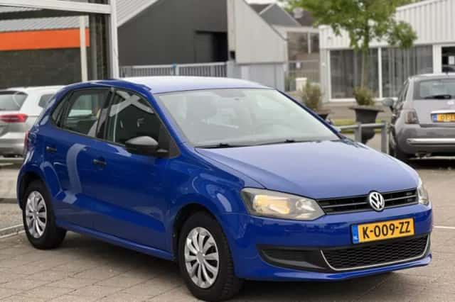 Volkswagen Polo (2009) thumbnail 2