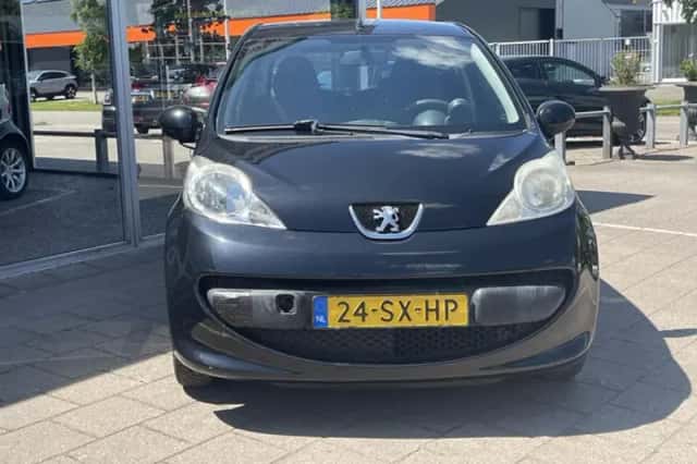 Peugeot 107 (2006) thumbnail 5
