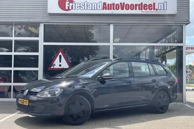 Volkswagen Golf (2014) thumbnail 1