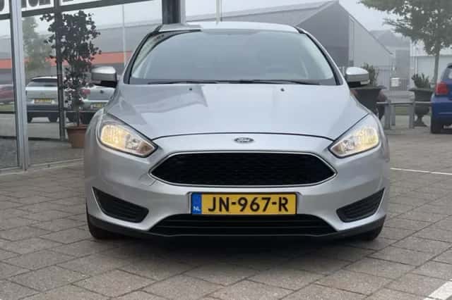 Ford Focus (2015) thumbnail 5