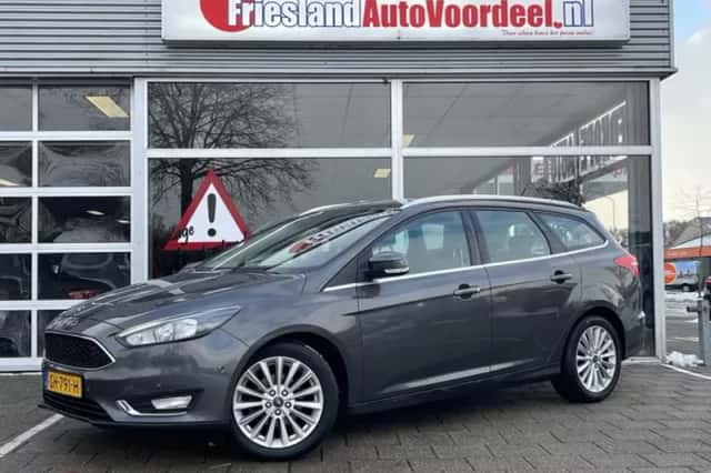 Ford Focus (2015) thumbnail 1