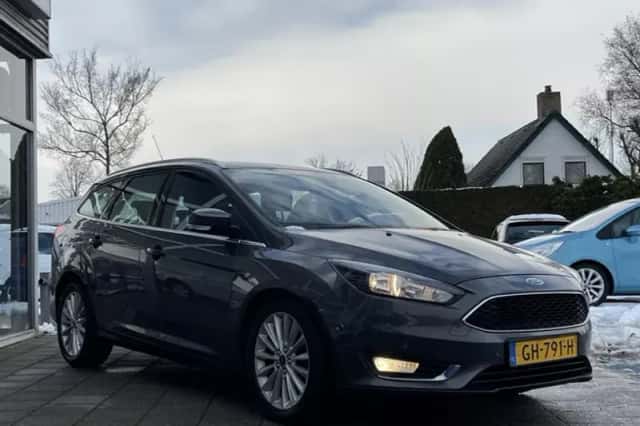 Ford Focus (2015) thumbnail 4