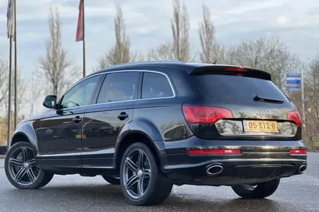Audi Q7 (2009) thumbnail 3