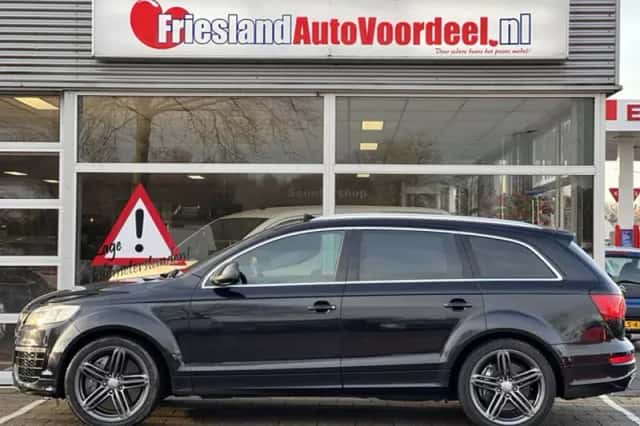 Audi Q7 (2009) thumbnail 6