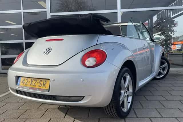 Volkswagen New (2008) thumbnail 6