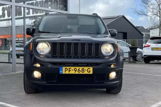 Jeep Renegade (2017) thumbnail 5