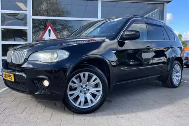 BMW X5 (2010) thumbnail 2
