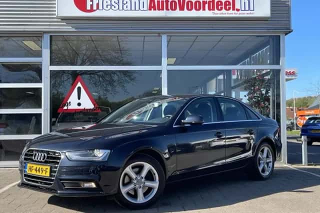 Audi A4 (2015) thumbnail 1