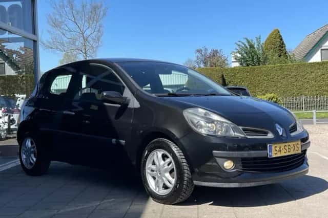 Renault Clio (2005) thumbnail 4