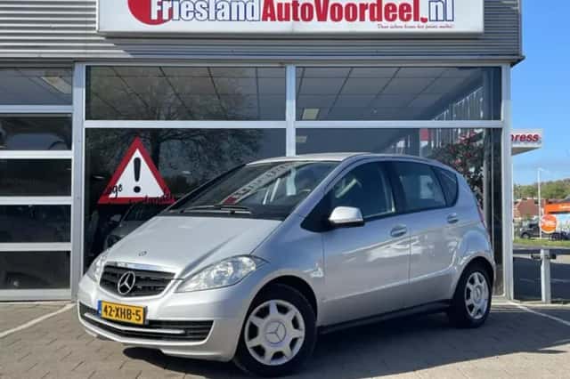 Mercedes-Benz A-Klasse (2012) thumbnail 1