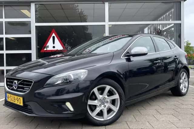 Volvo V40 (2013) thumbnail 2