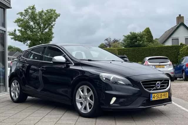 Volvo V40 (2013) thumbnail 4