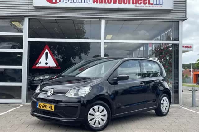 Volkswagen Up! (2019) thumbnail 1