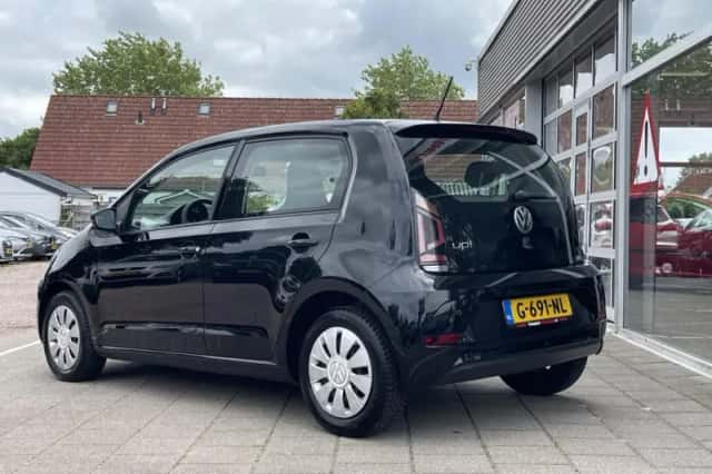 Volkswagen Up! (2019) thumbnail 3