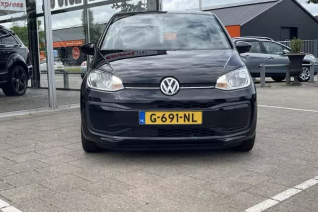 Volkswagen Up! (2019) thumbnail 5