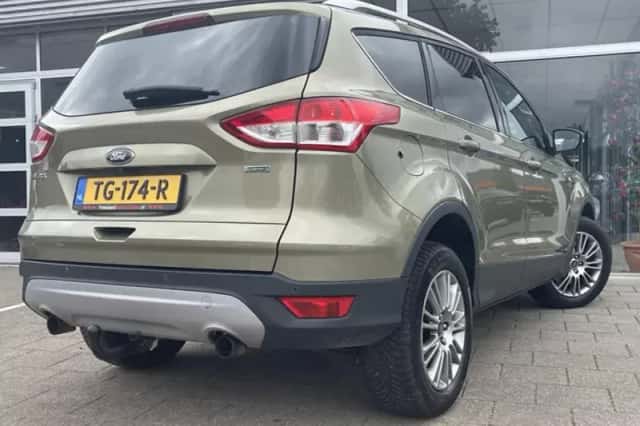 Ford Kuga (2014) thumbnail 6
