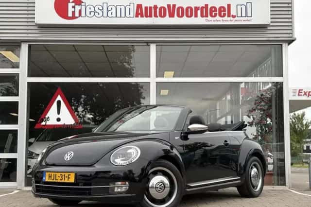 Volkswagen Beetle (2013) thumbnail 1