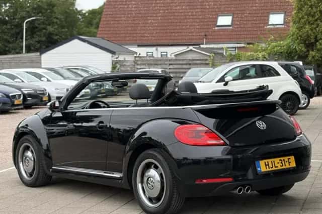 Volkswagen Beetle (2013) thumbnail 3