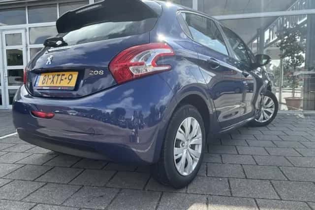 Peugeot 208 (2012) thumbnail 6